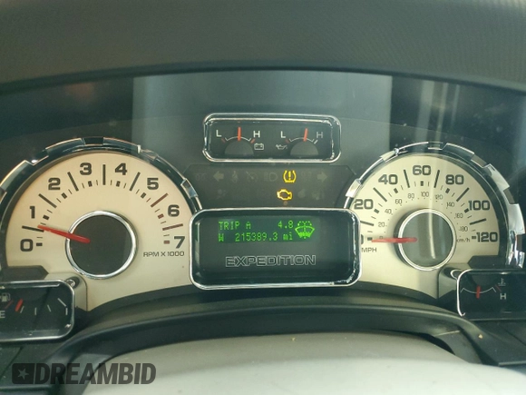 2008 Ford Expedition Max Limited с VIN 1FMFK19528LA22001, выставлен на аукционе Copart как лот 46836345 с пробегом 215 389 миль миль и Чистый • Clean title. История ставок и продаж доступна на DreamBid. Изображение 9.