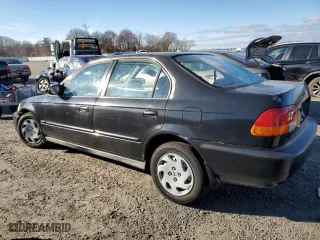 1997 Honda Civic EX with VIN 2HGEJ8641VH560917, listed as a Copart auction lot 83333374 with 112,889 mi miles and Clean Title. Bid and sale history available at carsss.com. Image 2.