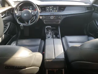 2017 Kia Cadenza Premium with VIN KNALC4J16H5058242, listed as a Copart auction lot 89185075 with 135,970 mi miles and Clean Title. Bid and sale history available at carsss.com. Image 8.