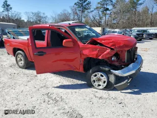 2004 Chevrolet Colorado 1SE LS Z71 with VIN 1GCDS136848161110, listed as a Copart auction lot 43846585 with 330,751 mi miles and Salvage Title. Bid and sale history available at carsss.com. Image 3.