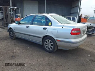 2000 Volvo S40 с VIN YV1VS2555YF537112, выставлен на аукционе IAAI как лот 41421614 с пробегом 79 308 миль миль и . История ставок и продаж доступна на DreamBid. Изображение 3.