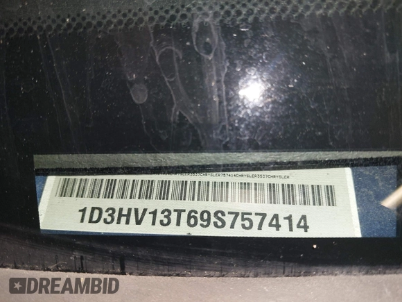 2009 Dodge 1500 SLT с VIN 1D3HV13T69S757414, выставлен на аукционе IAAI как лот 42142983 с пробегом 295 855 миль миль и . История ставок и продаж доступна на DreamBid. Изображение 18.