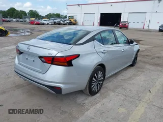 2024 Nissan Altima SV with VIN 1N4BL4DV5RN375319, listed as a IAAI auction lot 42190369 with 23,240 mi miles and . Bid and sale history available at carsss.com. Image 4.