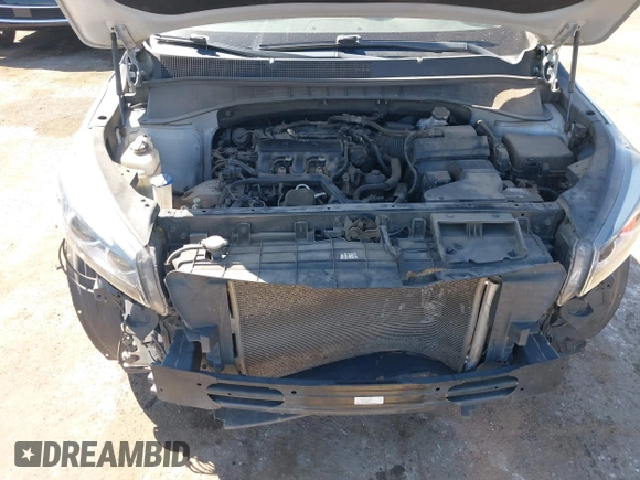 2018 Kia Sorento LX with VIN 5XYPG4A5XJG394663, listed as a IAAI auction lot 40222497 with 125,838 mi miles and . Bid and sale history available at DreamBid. Image 10.
