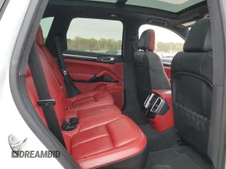 2016 Porsche Cayenne GTS z VIN WP1AD2A27GLA76651, wystawiony jako Copart lot #52693515 z przebiegiem 86 235 mil mil oraz Tytuł czysty. Historia ofert i sprzedaży dostępna na DreamBid. Obrazek 11.