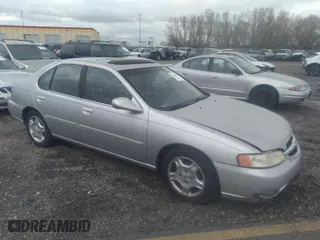 2001 Nissan Altima GXE with VIN 1N4DL01A81C120442, listed as a IAAI auction lot 36104251 with 0 mi miles. Bid and sale history available at carsss.com. Image 1.