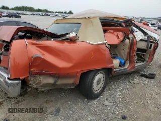 1995 Cadillac Fleetwood z VIN 1G6DW52P0SR700223, wystawiony jako Copart lot #64653214 z przebiegiem Nie podano mil oraz Szkody całkowita. Historia ofert i sprzedaży dostępna na DreamBid. Obrazek 3.