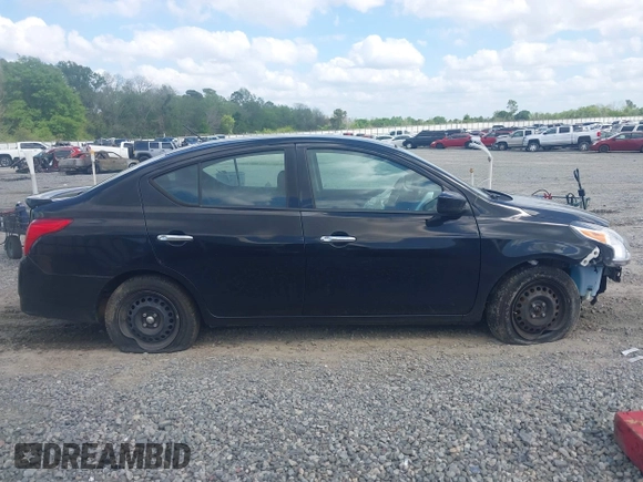 2019 Nissan Versa SV z VIN 3N1CN7AP5KL863761, wystawiony jako IAAI lot #41958583 z przebiegiem 106 086 mil mil oraz . Historia ofert i sprzedaży dostępna na DreamBid. Obrazek 13.