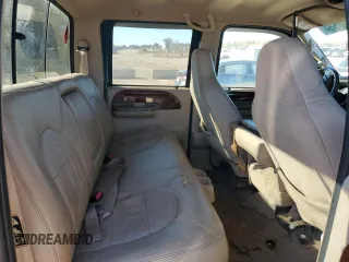 2000 Ford Super Duty F-250 XL with VIN 1FTNW21S9YED38978, listed as a Copart auction lot 81680254 with 197,016 mi miles and Salvage Title. Bid and sale history available at carsss.com. Image 10.