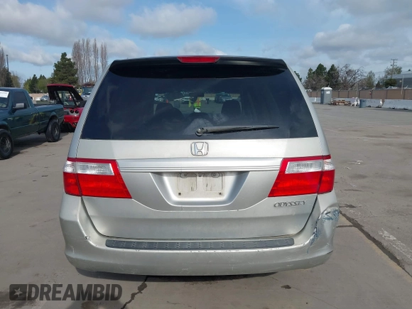 2005 Honda Odyssey LX with VIN 5FNRL38245B024753, listed as a IAAI auction lot 41839673 with 292,563 mi miles. Bid and sale history available at carsss.com. Image 16.
