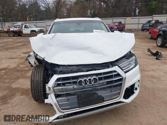 2020 Audi Q5 Premium with VIN WA1ANAFY0L2071405, listed as a IAAI auction lot 41672065 with 42,105 mi miles. Bid and sale history available at carsss.com. Image 13.