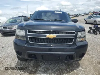 2012 Chevrolet Avalanche LS with VIN 3GNTKEE72CG117497, listed as a Copart auction lot 60795715 with 266,877 mi miles and Salvage title. Bid and sale history available at DreamBid. Image 5.