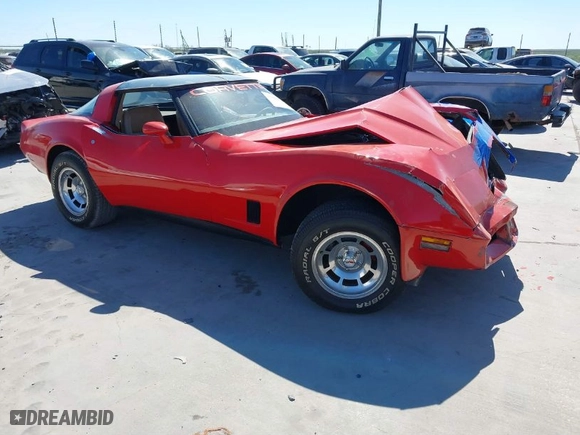 1981 Chevrolet Corvette with VIN 1G1AY8768B5105437, listed as a IAAI auction lot 41842131 with 41,275 mi miles. Bid and sale history available at carsss.com. Image 1.