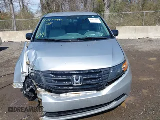 2013 Honda Odyssey EX z VIN 5FNRL5H43DB042964, wystawiony jako IAAI lot #41877997 z przebiegiem 130 282 mil mil oraz . Historia ofert i sprzedaży dostępna na DreamBid. Obrazek 11.