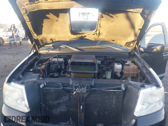 2008 Ford F-150 XLT с VIN 1FTPW12538FA21641, выставлен на аукционе IAAI как лот 41149320 с пробегом 143 137 миль миль и . История ставок и продаж доступна на DreamBid. Изображение 10.