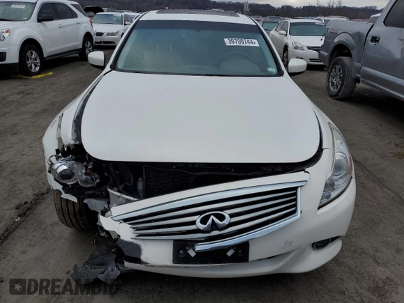 2015 Infiniti Q40 with VIN JN1CV6AR6FM522375, listed as a Copart auction lot 39700744 with 107,801 mi miles and Salvage Title. Bid and sale history available at carsss.com. Image 5.