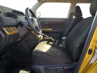 2008 Scion xB z VIN JTLKE50EX81056668, wystawiony jako Copart lot #57836605 z przebiegiem 186 239 mil mil oraz Tytuł czysty. Historia ofert i sprzedaży dostępna na DreamBid. Obrazek 7.