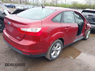 2013 Ford Focus SE z VIN 1FADP3F27DL324354, wystawiony jako IAAI lot #41909025 z przebiegiem 99 096 mil mil oraz . Historia ofert i sprzedaży dostępna na DreamBid. Obrazek 4.