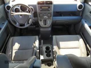 2003 Honda Element EX with VIN 5J6YH28503L017370, listed as a Copart auction lot 60040825 with 239,941 mi miles and Clean title. Bid and sale history available at DreamBid. Image 8.