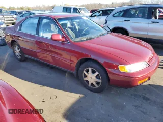 1995 Honda Accord EX with VIN JHMCD5658SC058066, listed as a Copart auction lot 82329014 with 123,608 mi miles and Salvage Title. Bid and sale history available at carsss.com. Image 4.