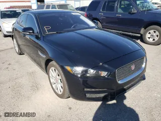 2019 Jaguar XE 25t with VIN SAJAR4FXXKCP49946, listed as a Copart auction lot 59829372 with 37,261 mi miles. Bid and sale history available at carsss.com. Image 1.