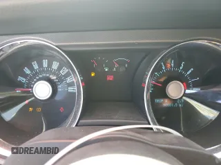 2011 Ford Mustang V6 with VIN 1ZVBP8AM5B5110386, listed as a Copart auction lot 64086075 with 90,081 mi miles and Clean title. Bid and sale history available at DreamBid. Image 9.