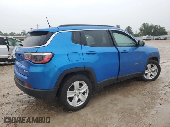 2022 Jeep Compass Latitude with VIN 3C4NJCBB7NT119404, listed as a Copart auction lot 64697404 with 48,743 mi miles and Salvage Title. Bid and sale history available at DreamBid. Image 3.