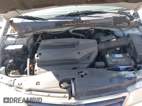 2003 Honda Odyssey EX-L with VIN 5FNRL18903B075004, listed as a IAAI auction lot 41954985 with 225,907 mi miles and . Bid and sale history available at DreamBid. Image 10.