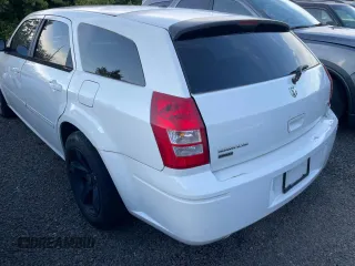 2006 Dodge Magnum R/T z VIN 2D4GZ57226H398988, wystawiony jako Copart lot #59425655 z przebiegiem Nie podano mil oraz Tytuł czysty. Historia ofert i sprzedaży dostępna na DreamBid. Obrazek 3.