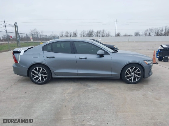 2020 Volvo S60 Momentum with VIN 7JR102FK9LG036730, listed as a IAAI auction lot 41592348 with 42,121 mi miles. Bid and sale history available at carsss.com. Image 13.