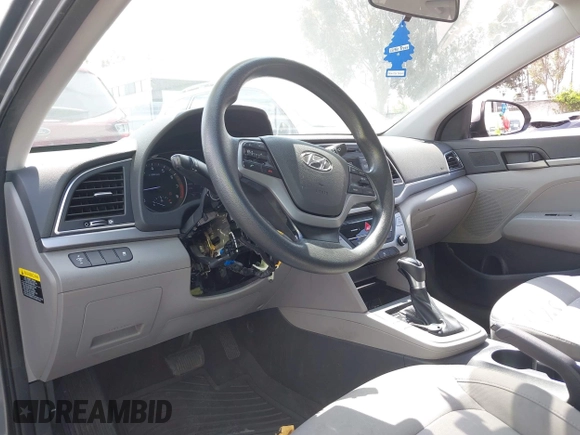2018 Hyundai Elantra SE z VIN KMHD74LF9JU611364, wystawiony jako IAAI lot #42034415 z przebiegiem 81 450 mil mil oraz . Historia ofert i sprzedaży dostępna na DreamBid. Obrazek 22.