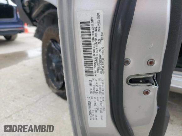 2011 Ram 2500 Big Horn z VIN 3D7TT2CT6BG504045, wystawiony jako Copart lot #70136124 z przebiegiem Nie podano mil oraz Szkoda całkowita • Salvage title. Historia ofert i sprzedaży dostępna na DreamBid. Obrazek 13.