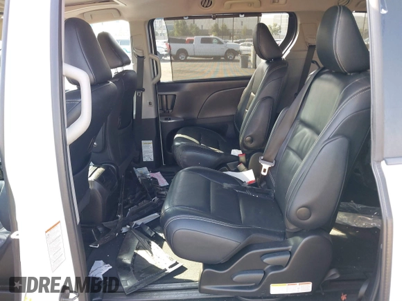 2015 Toyota Sienna SE with VIN 5TDXK3DC6FS627578, listed as a IAAI auction lot 41568684 with 124,138 mi miles and . Bid and sale history available at DreamBid. Image 8.