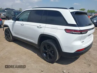 2023 Jeep Grand Cherokee Altitude with VIN 1C4RJHAG4P8106056, listed as a IAAI auction lot 42275021 with 27,251 mi miles and . Bid and sale history available at DreamBid. Image 3.