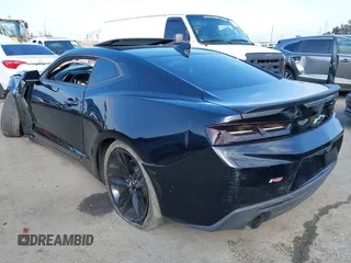 2018 Chevrolet Camaro 1LT z VIN 1G1FB1RS2J0124764, wystawiony jako IAAI lot #41428337 z przebiegiem 80 754 mil mil oraz . Historia ofert i sprzedaży dostępna na DreamBid. Obrazek 3.