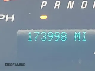 2013 Chevrolet Express Cargo z VIN 1GCWGFBA5D1125154, wystawiony jako IAAI lot #42746664 z przebiegiem 173 998 mil mil oraz . Historia ofert i sprzedaży dostępna na DreamBid. Obrazek 16.