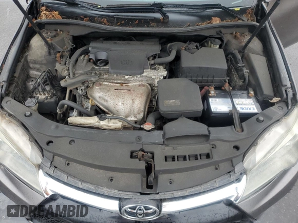 2015 Toyota Camry XLE z VIN 4T1BF1FK4FU985826, wystawiony jako Copart lot #55783835 z przebiegiem 214 790 mil mil oraz Czysty tytuł • Clean title. Historia ofert i sprzedaży dostępna na DreamBid. Obrazek 11.