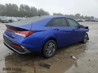 2024 Hyundai Elantra SEL with VIN KMHLM4DG5RU665459, listed as a Copart auction lot 43423365 with 59,688 mi miles and Salvage Title. Bid and sale history available at carsss.com. Image 3.