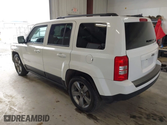 2014 Jeep Patriot Latitude with VIN 1C4NJPFA0ED680509, listed as a IAAI auction lot 41801775 with 147,418 mi miles and . Bid and sale history available at carsss.com. Image 3.