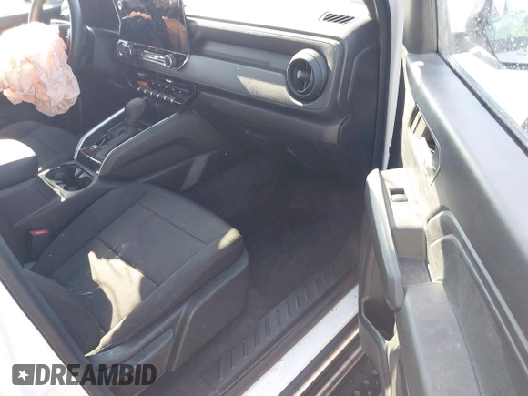2023 Chevrolet Colorado 2WD Work Truck z VIN 1GCPSBEK8P1201275, wystawiony jako IAAI lot #40877600 z przebiegiem 20 053 mil mil oraz . Historia ofert i sprzedaży dostępna na DreamBid. Obrazek 5.