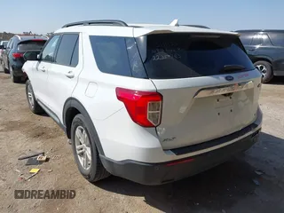 2020 Ford Explorer XLT with VIN 1FMSK7DH8LGB63675, listed as a IAAI auction lot 41802997 with 95,665 mi miles and . Bid and sale history available at DreamBid. Image 3.