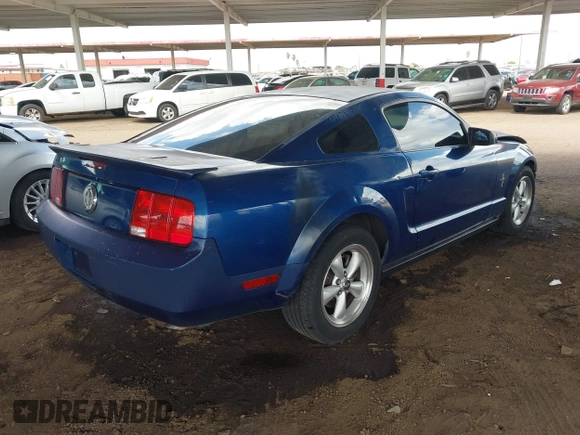 2007 Ford Mustang Deluxe with VIN 1ZVFT80N575334160, listed as a IAAI auction lot 41960332 with 160,283 mi miles. Bid and sale history available at carsss.com. Image 4.