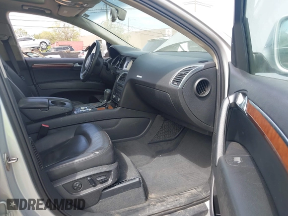 2008 Audi Q7 Premium with VIN WA1BY74L98D026626, listed as a IAAI auction lot 42244357 with 153,004 mi miles and . Bid and sale history available at DreamBid. Image 5.