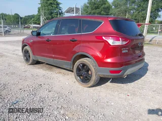2014 Ford Escape SE z VIN 1FMCU0GX9EUE46650, wystawiony jako IAAI lot #42472060 z przebiegiem 132 086 mil mil oraz . Historia ofert i sprzedaży dostępna na DreamBid. Obrazek 3.