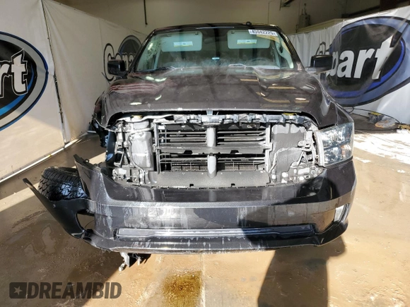 2018 Ram 1500 Express z VIN 3C6RR7KG7JG235452, wystawiony jako Copart lot #45942225 z przebiegiem 85 719 mil mil oraz Szkoda całkowita • Salvage title. Historia ofert i sprzedaży dostępna na DreamBid. Obrazek 5.
