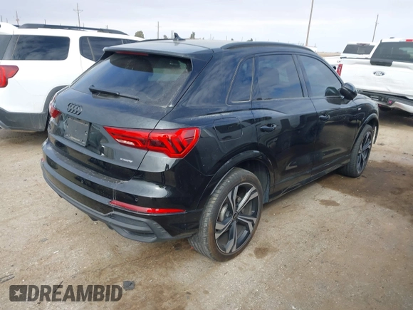 2024 Audi Q3 S line Premium Plus z VIN WA1EECF37R1154359, wystawiony jako IAAI lot #41617551 z przebiegiem 8377 mil mil oraz . Historia ofert i sprzedaży dostępna na DreamBid. Obrazek 4.