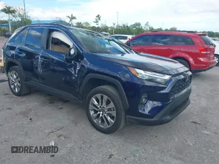 2022 Toyota RAV4 XLE Premium with VIN 2T3C1RFV0NW189365, listed as a IAAI auction lot 41691045 with 42,171 mi miles. Bid and sale history available at carsss.com. Image 1.