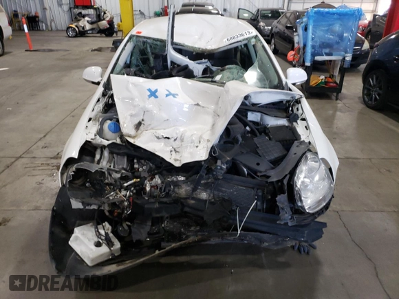 2010 Volkswagen Jetta S z VIN 3VWJZ7AJXAM038177, wystawiony jako Copart lot #74229384 z przebiegiem 74 778 mil mil oraz Szkoda całkowita • Salvage title. Historia ofert i sprzedaży dostępna na DreamBid. Obrazek 5.