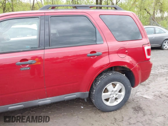 2011 Ford Escape XLT с VIN 1FMCU9DG9BKA30856, выставлен на аукционе IAAI как лот 42220342 с пробегом 126 309 миль миль и . История ставок и продаж доступна на DreamBid. Изображение 6.