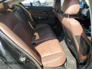 2006 BMW 3 Series 325i с VIN WBAVB13536PS66610, выставлен на аукционе Copart как лот 62310295 с пробегом 252 873 миль миль и Списание • Salvage title. История ставок и продаж доступна на DreamBid. Изображение 10.